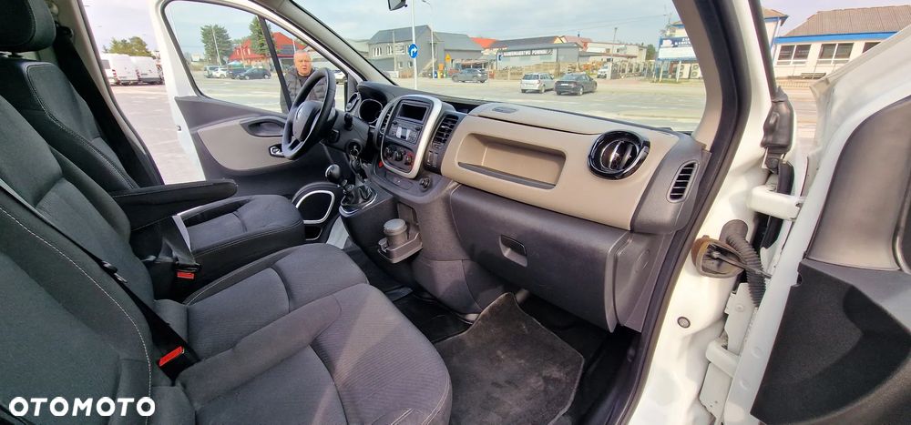 Renault Trafic - 12