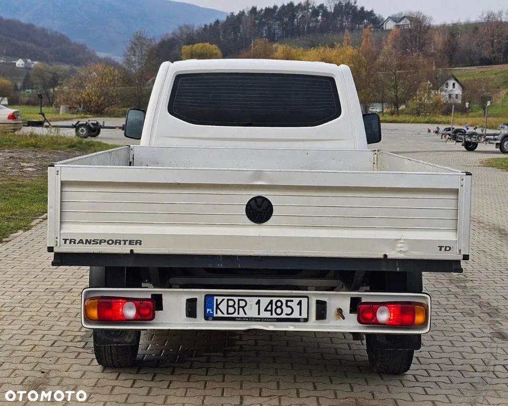 Volkswagen Transporter - 4