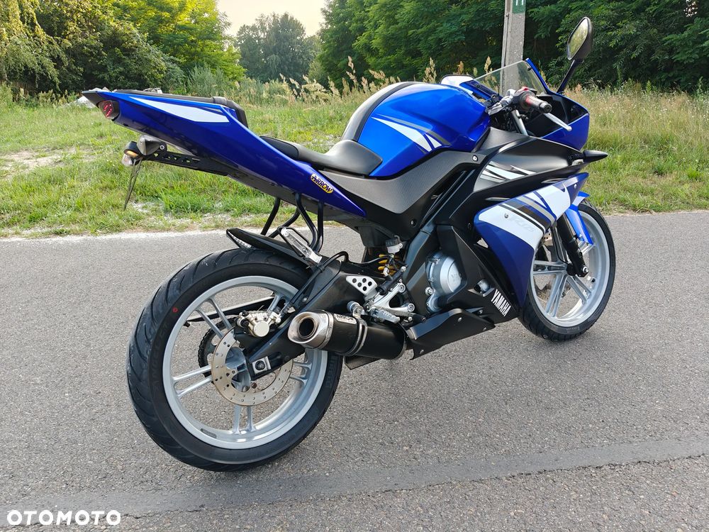 Yamaha YZF - 4