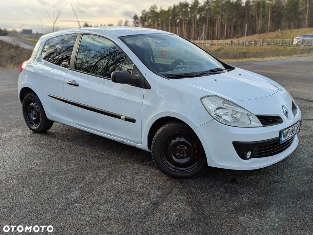 Renault Clio - 30