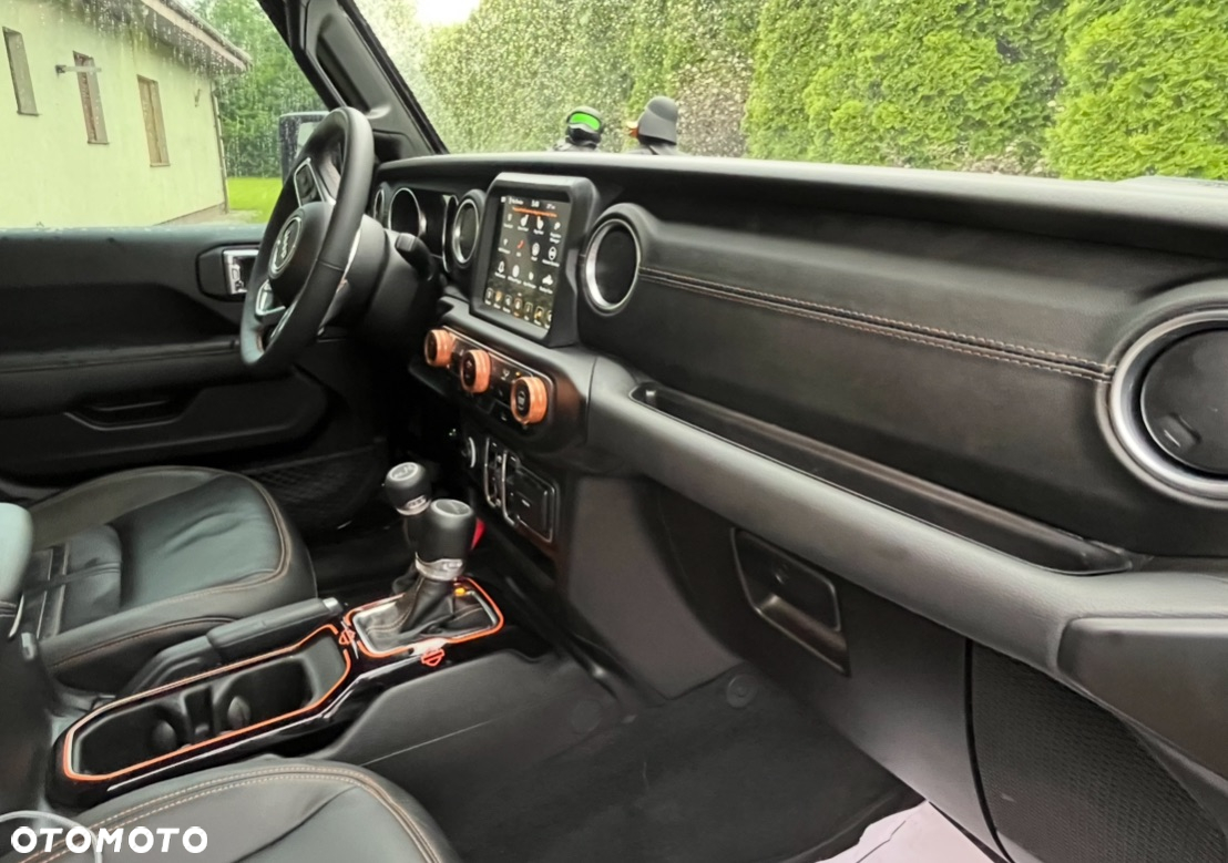 Jeep Gladiator - 12