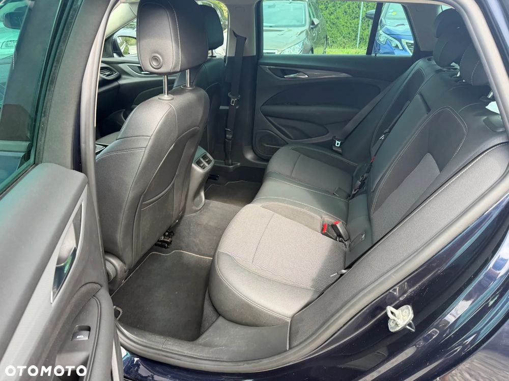 Opel Insignia 1.5 Direct InjectionTurbo Business Edition - 24