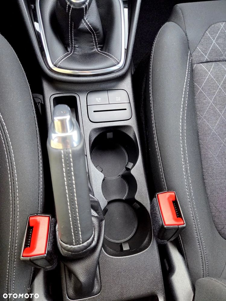 Ford Fiesta 1.5 TDCi ACTIVE - 28