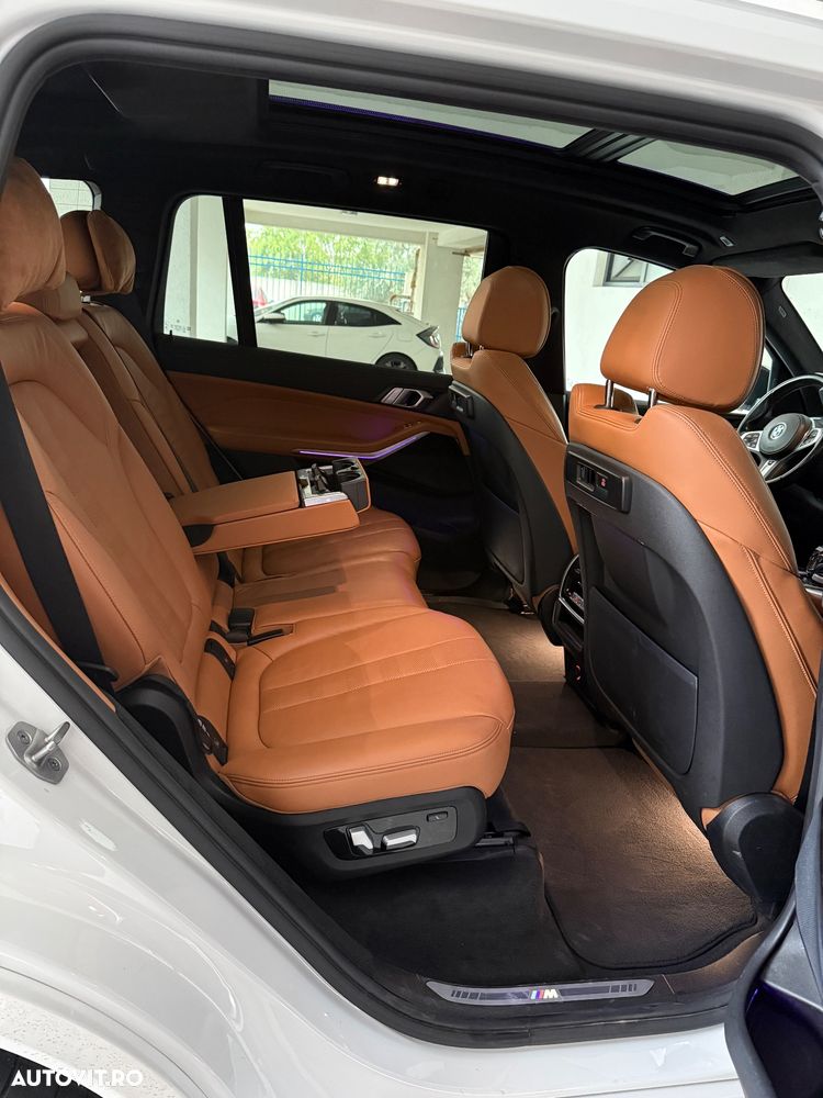 BMW X7 xDrive40d MHEV - 11