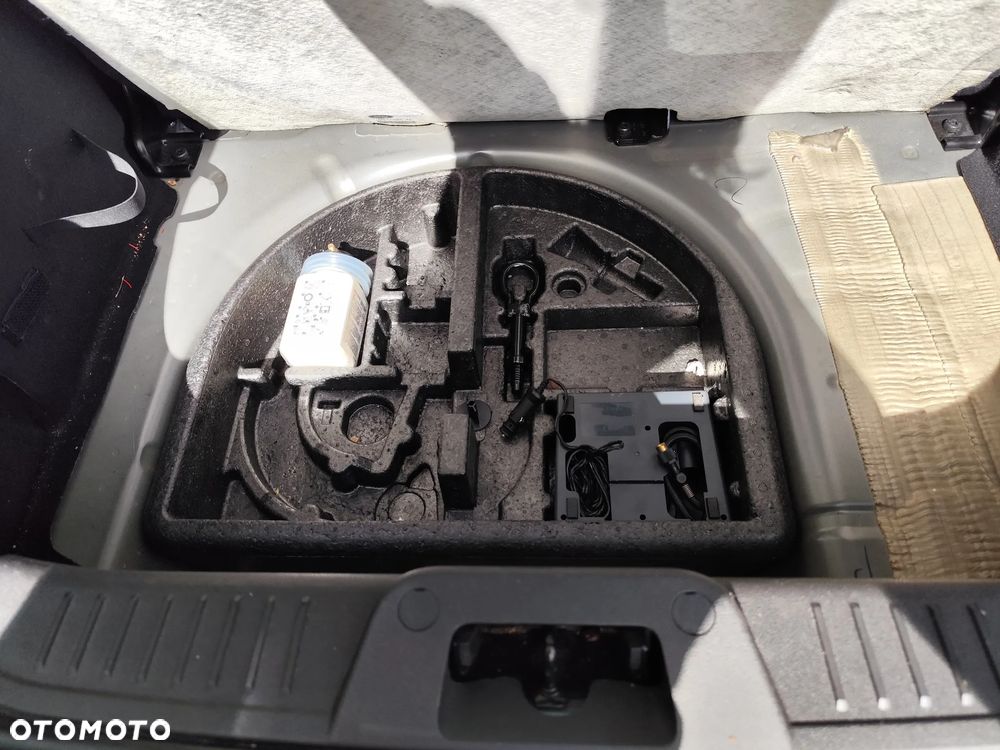 Ford Fiesta 1.25 Ambiente EU5 - 14