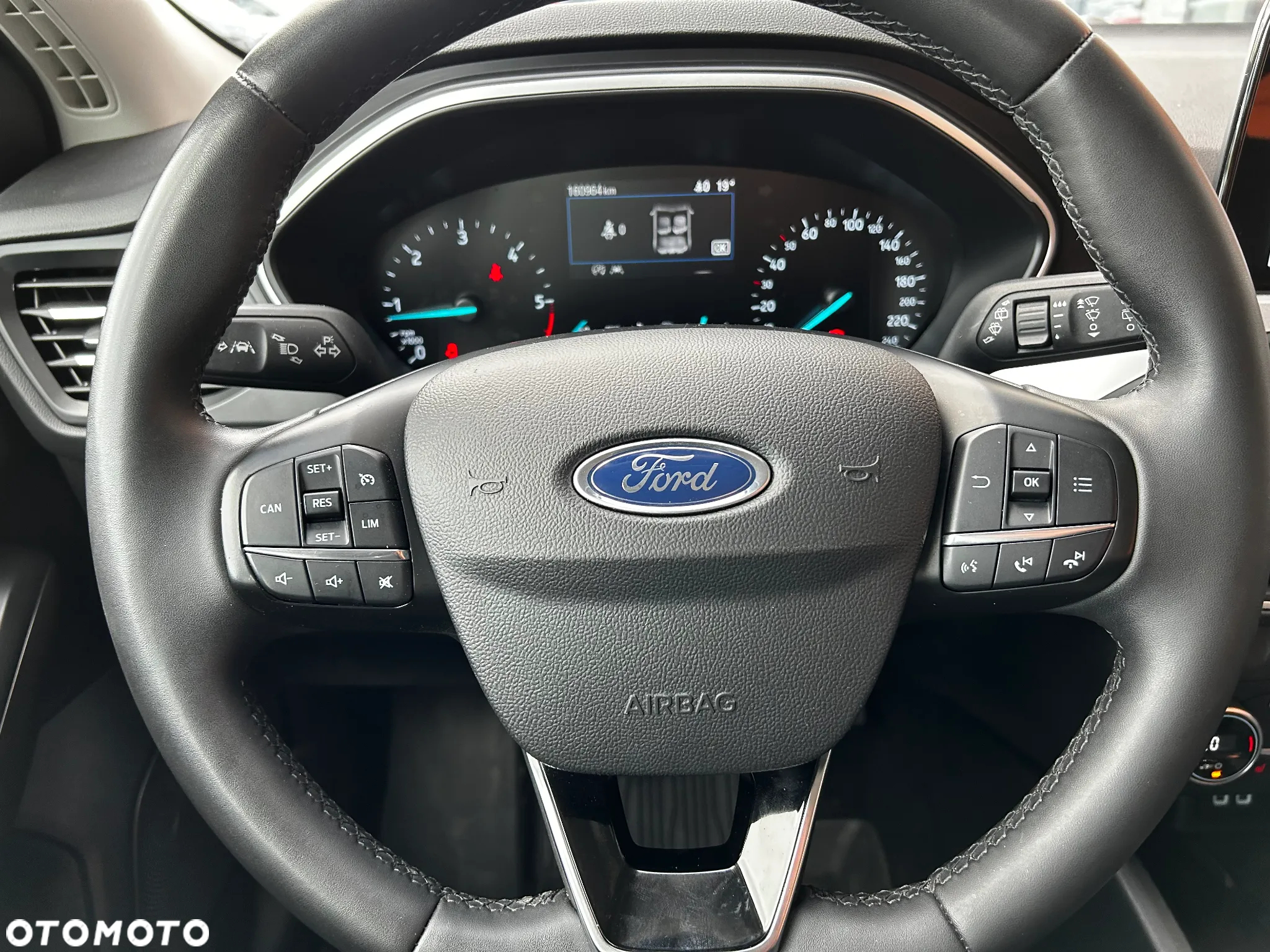 Ford Focus 1.5 EcoBlue Connected - 14