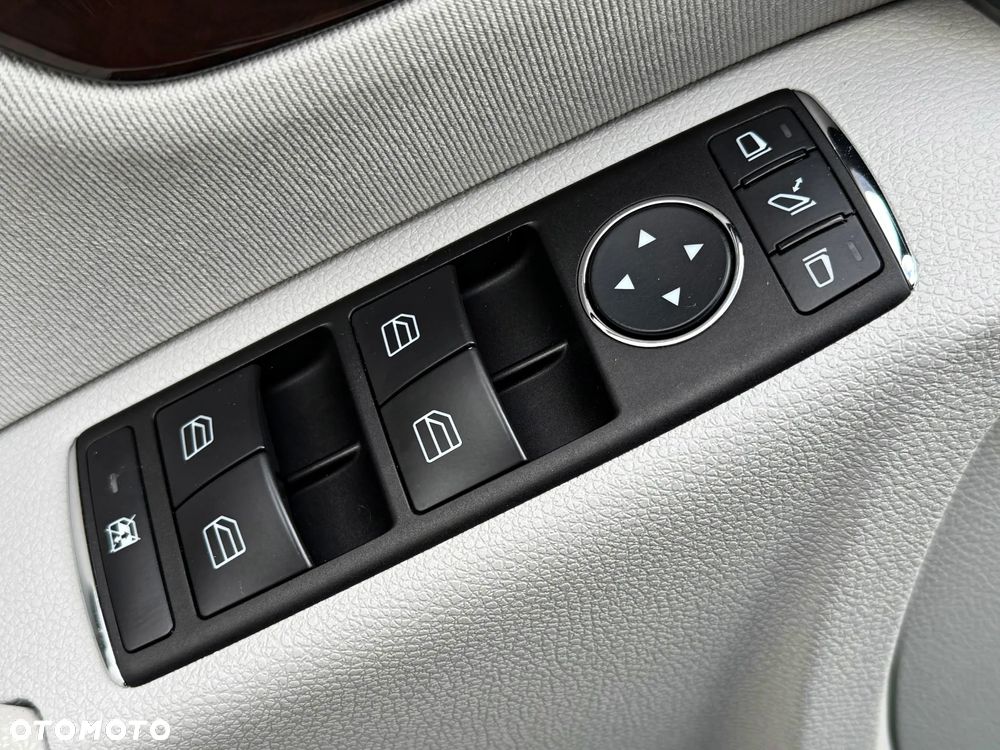 Mercedes-Benz Klasa C - 17