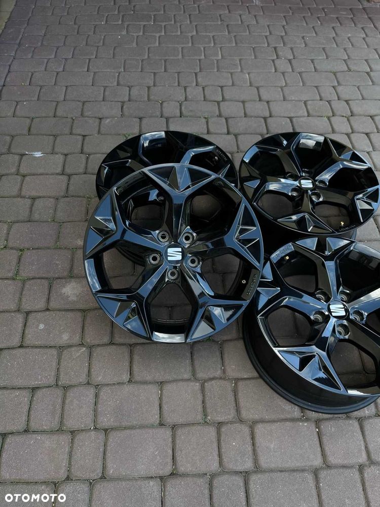 Oryginalne alufelgi Seat 5x112 17 cali Ateca Tarraco Leon Czarne - 3