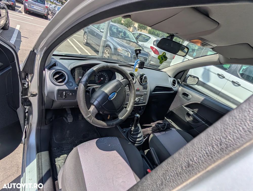 Ford Fiesta - 14