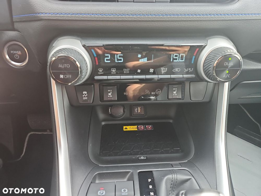 Toyota RAV4 2.5 Hybrid Selection 4x2 - 22