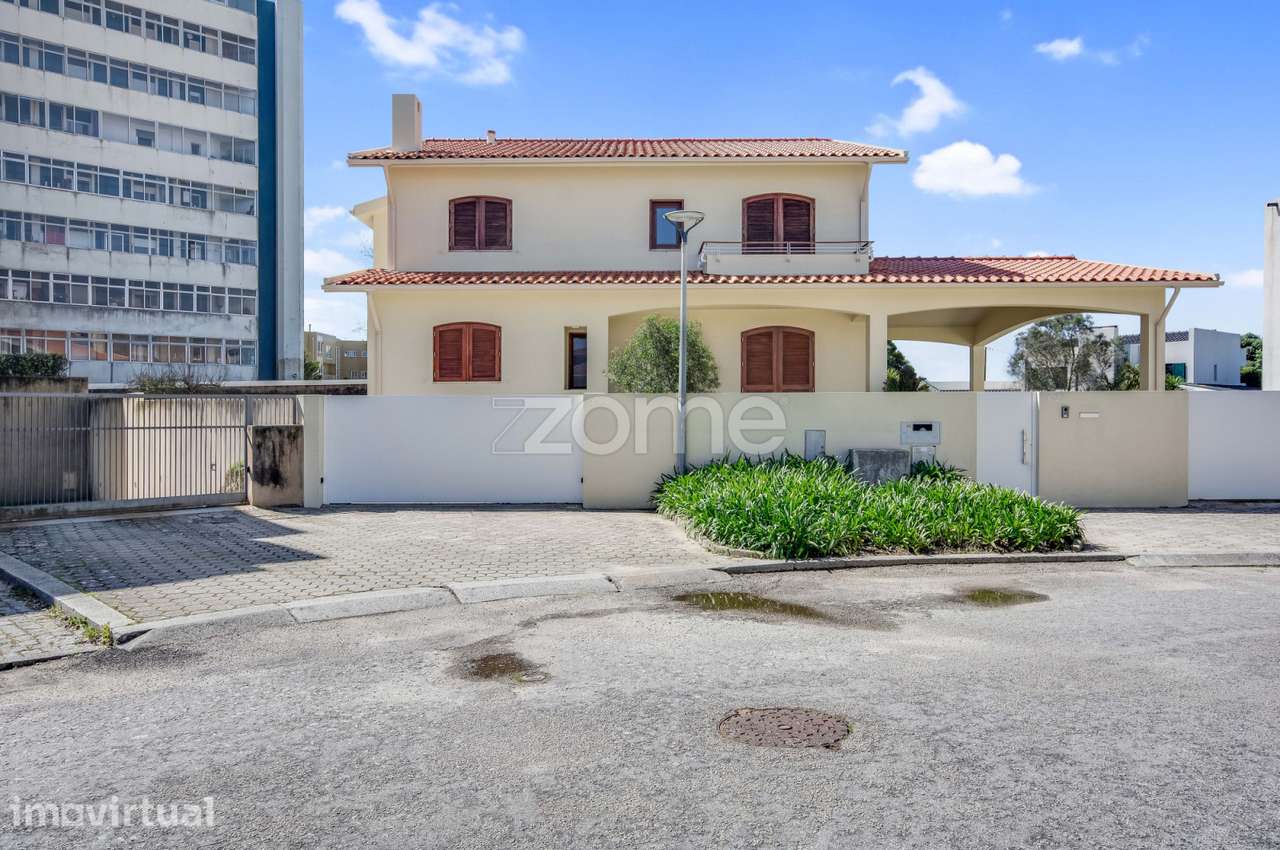 Moradia T4+1 de 4 frentes em Miramar, Vila Nova de Gaia - Grande imagem: 2/30