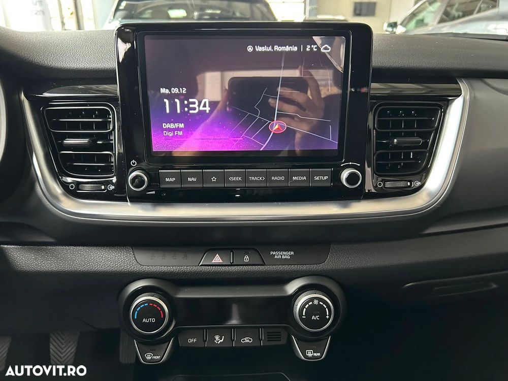 Kia Stonic 1.2 MPI 5MT Urban - 9