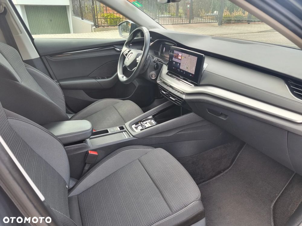 Skoda Octavia 2.0 TDI DSG Exclusive Plus - 18