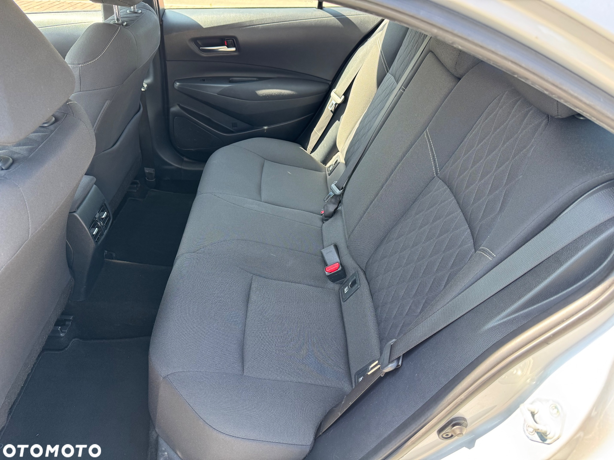 Toyota Corolla 1.6 Comfort - 39