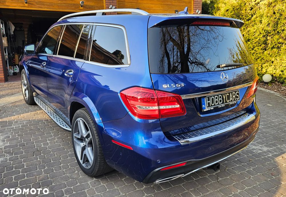 Mercedes-Benz GLS - 9