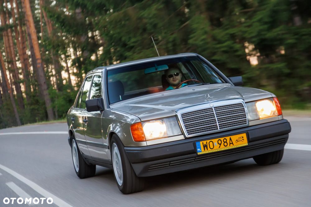 Mercedes-Benz W124 (1984-1993) - 37