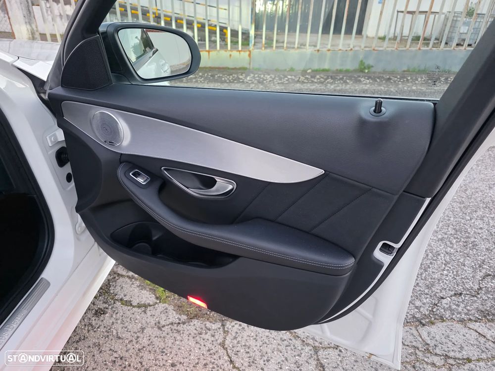 Mercedes-Benz C 220 d AMG Line - 32