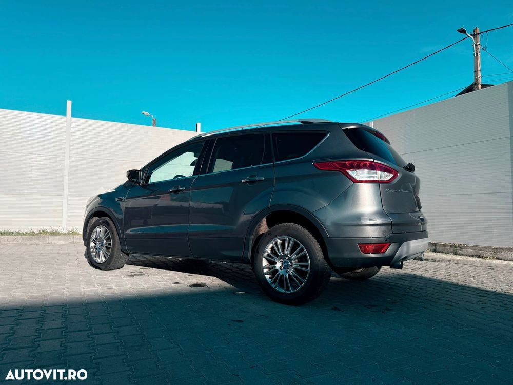Ford Kuga 2.0 TDCi 4WD Powershift Titanium - 3
