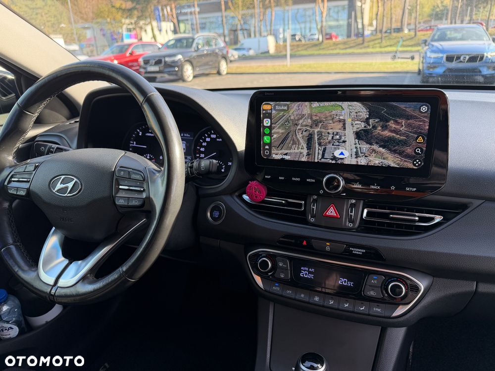Hyundai i30 1.6 D GO Plus DCT - 11