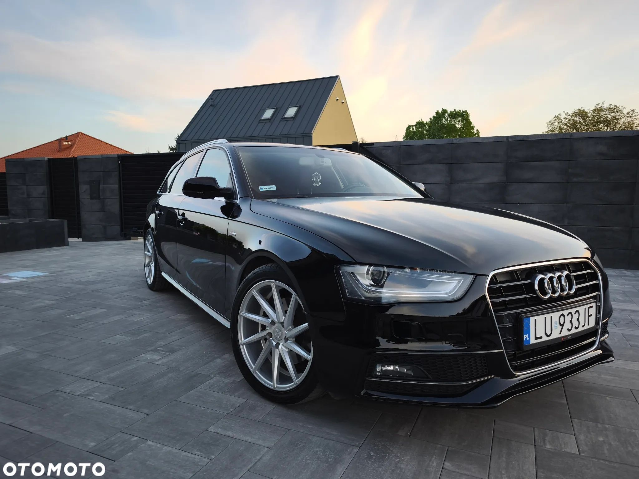 Audi A4 - 1