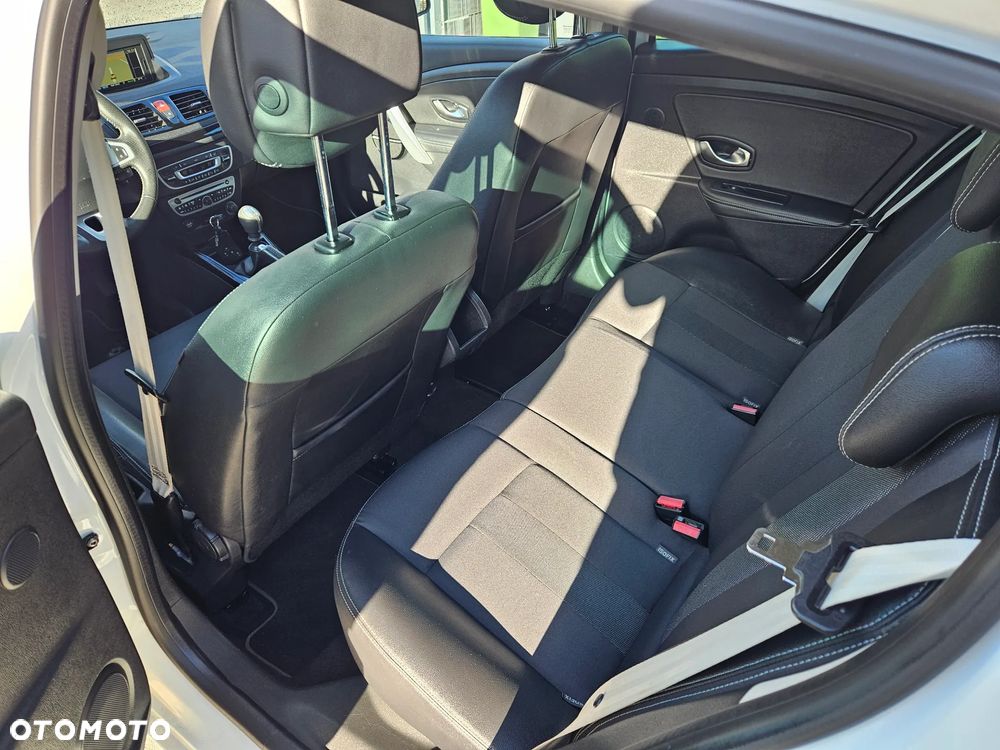 Renault Megane TCe 130 Bose Edition - 9