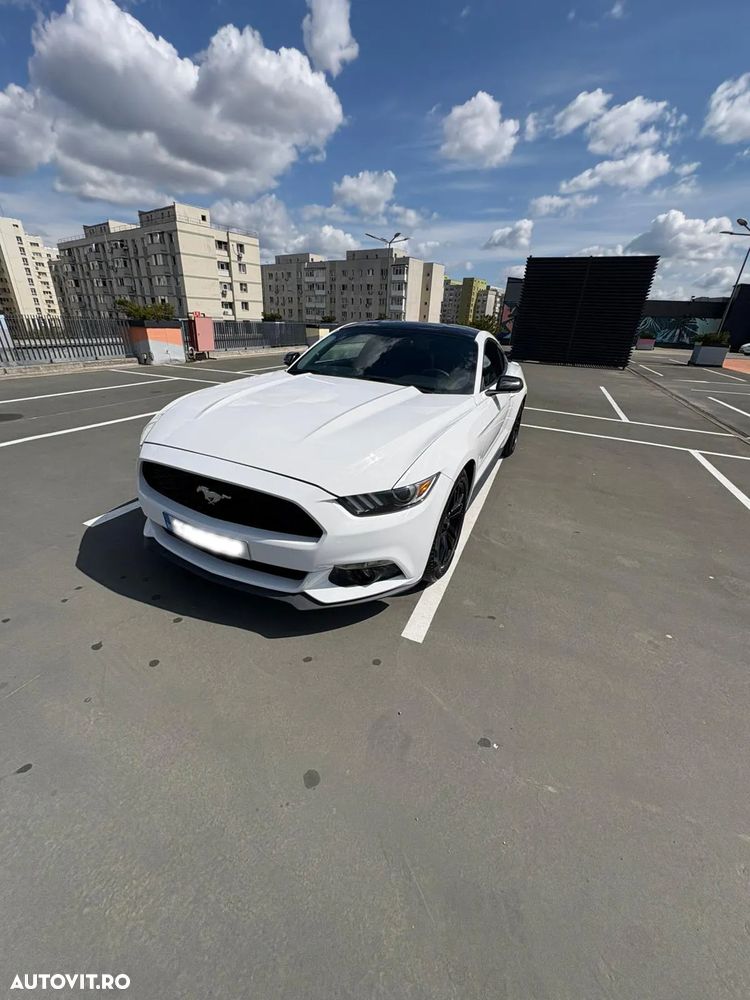 Ford Mustang 2.3 EcoBoost Aut. - 1