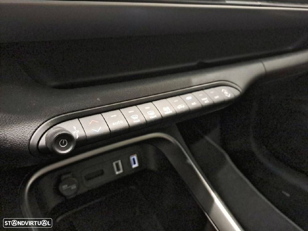 Jeep Avenger 1.2 TG Altitude - 19