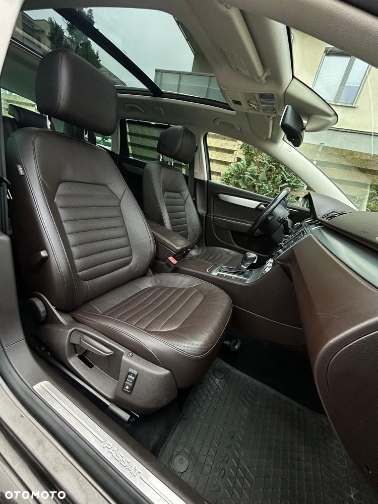Volkswagen Passat 2.0 TDI DSG BlueMotion Technology Highline - 35