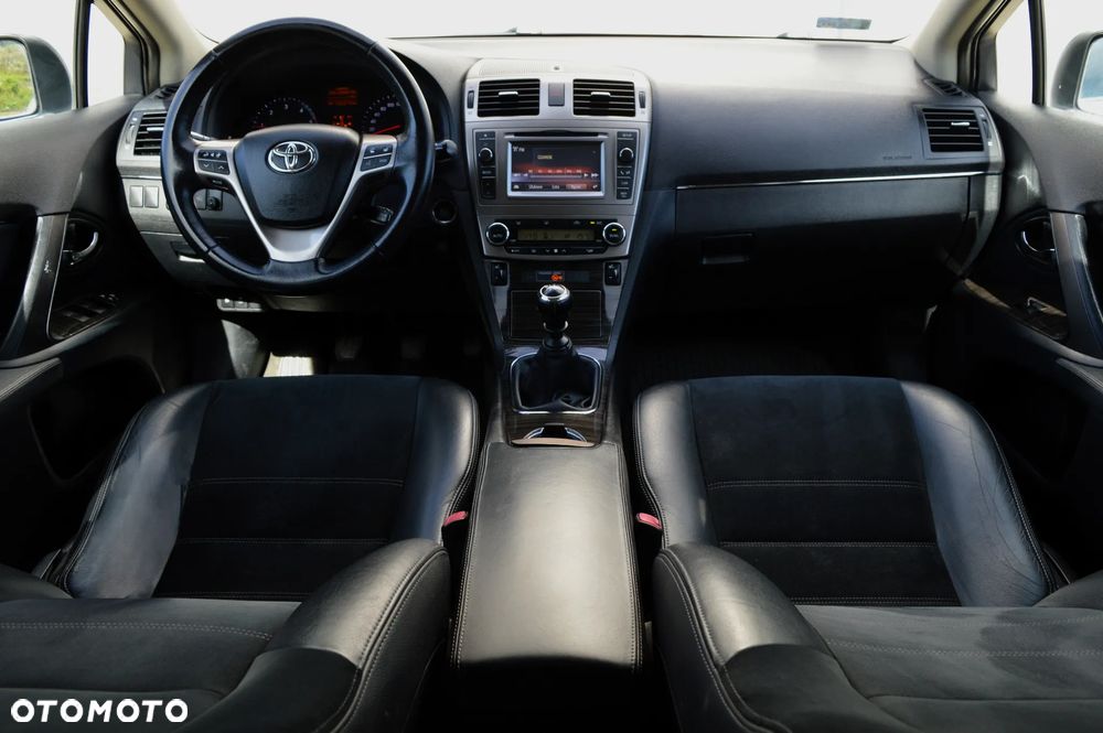 Toyota Avensis 2.0 D-4D Sol - 8