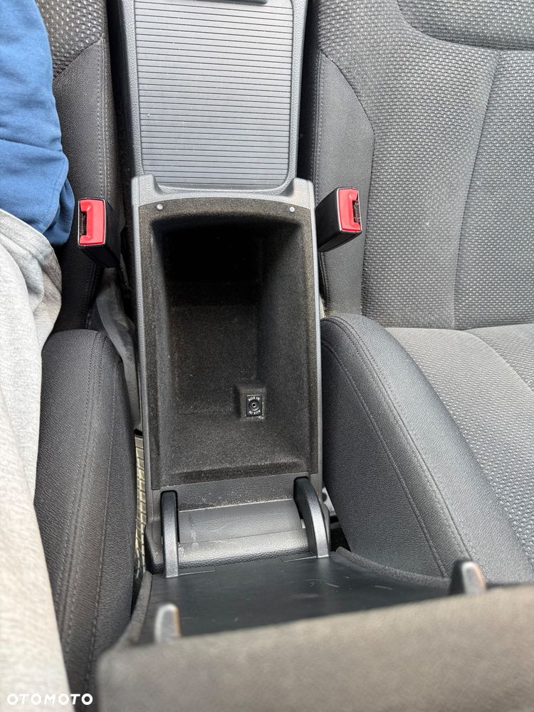 Volkswagen Passat 2.0 TDI Comfortline - 16