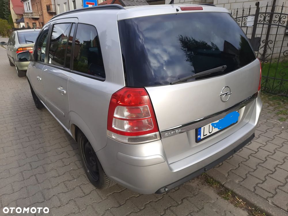 Opel Zafira - 4