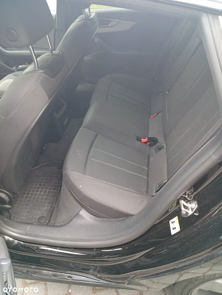 Audi A5 Sportback 35 TFSI S tronic - 16
