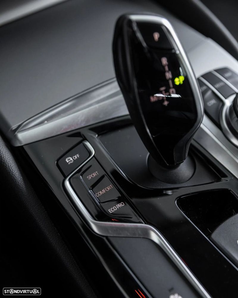 BMW 520 d Aut. Luxury Line - 14