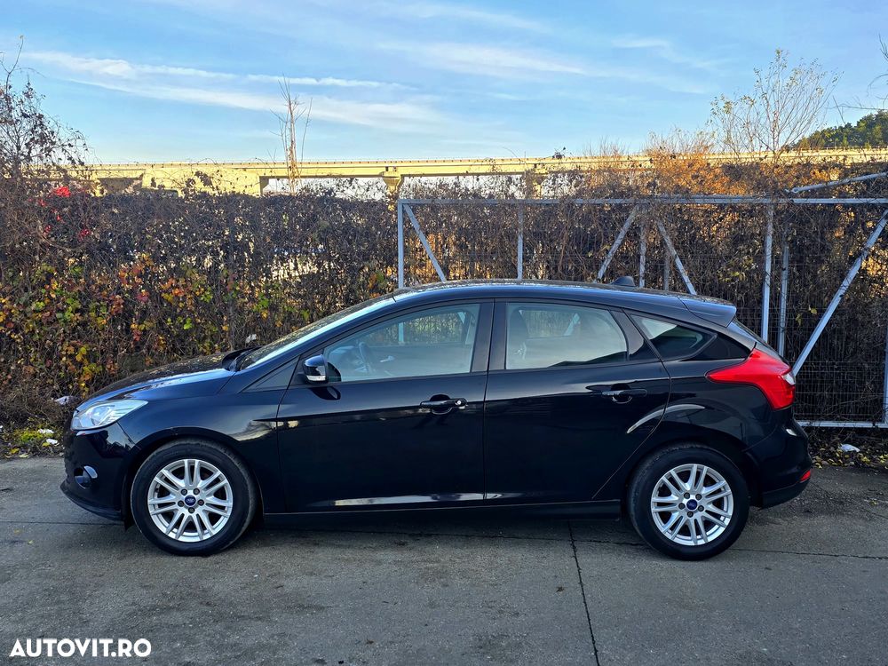 Ford Focus - 13