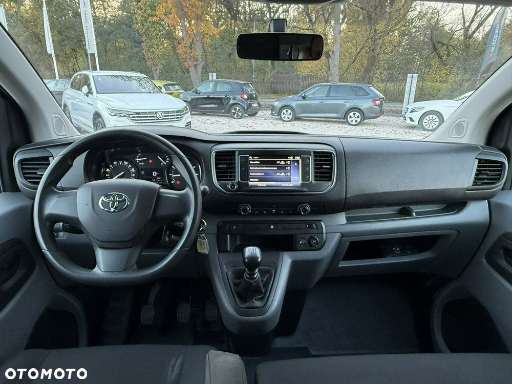 Toyota Proace Verso - 19