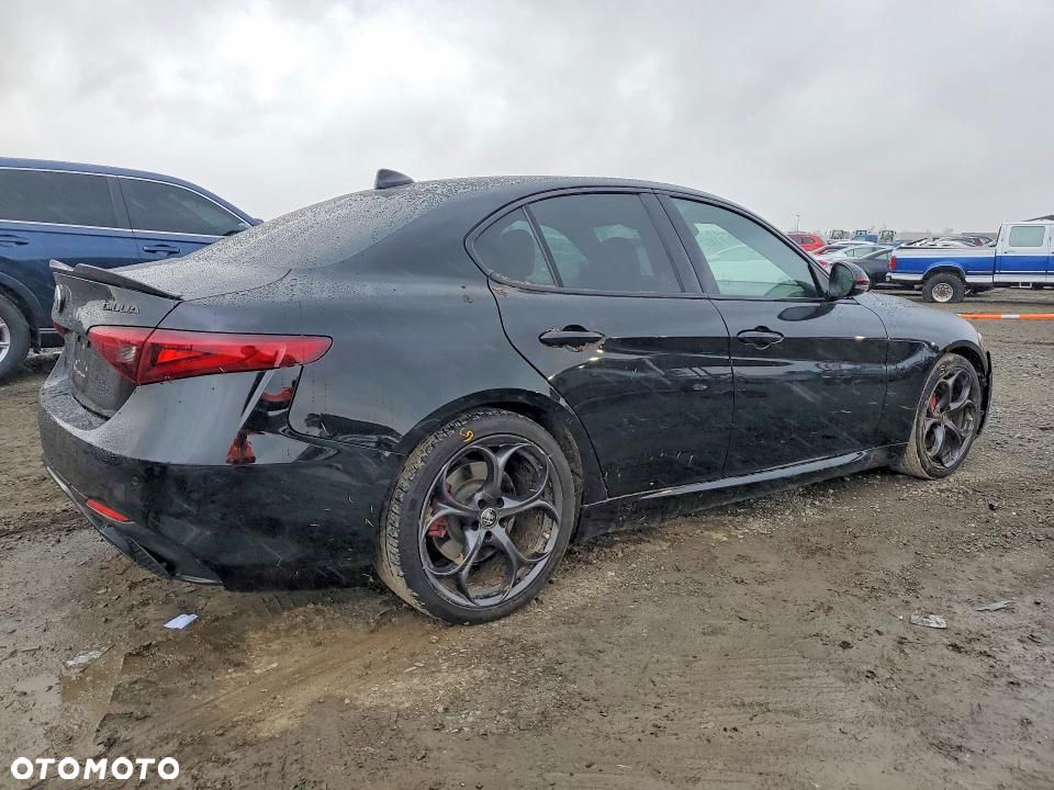 Alfa Romeo Giulia - 3