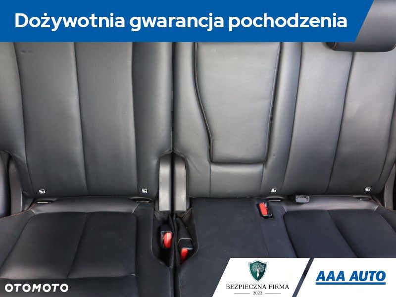 Mitsubishi Eclipse Cross - 12
