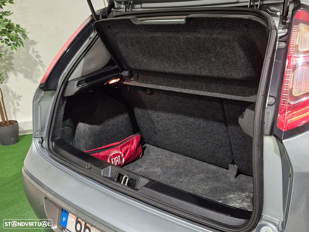 Fiat Punto Evo 1.4 Dynamic - 22
