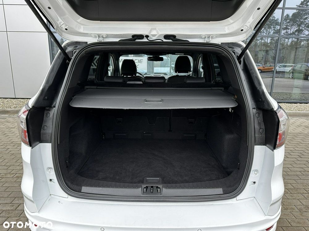 Ford Kuga 1.5 EcoBoost 2x4 ST-Line - 35