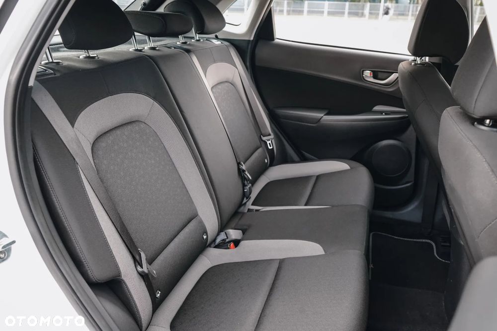 Hyundai Kona - 24