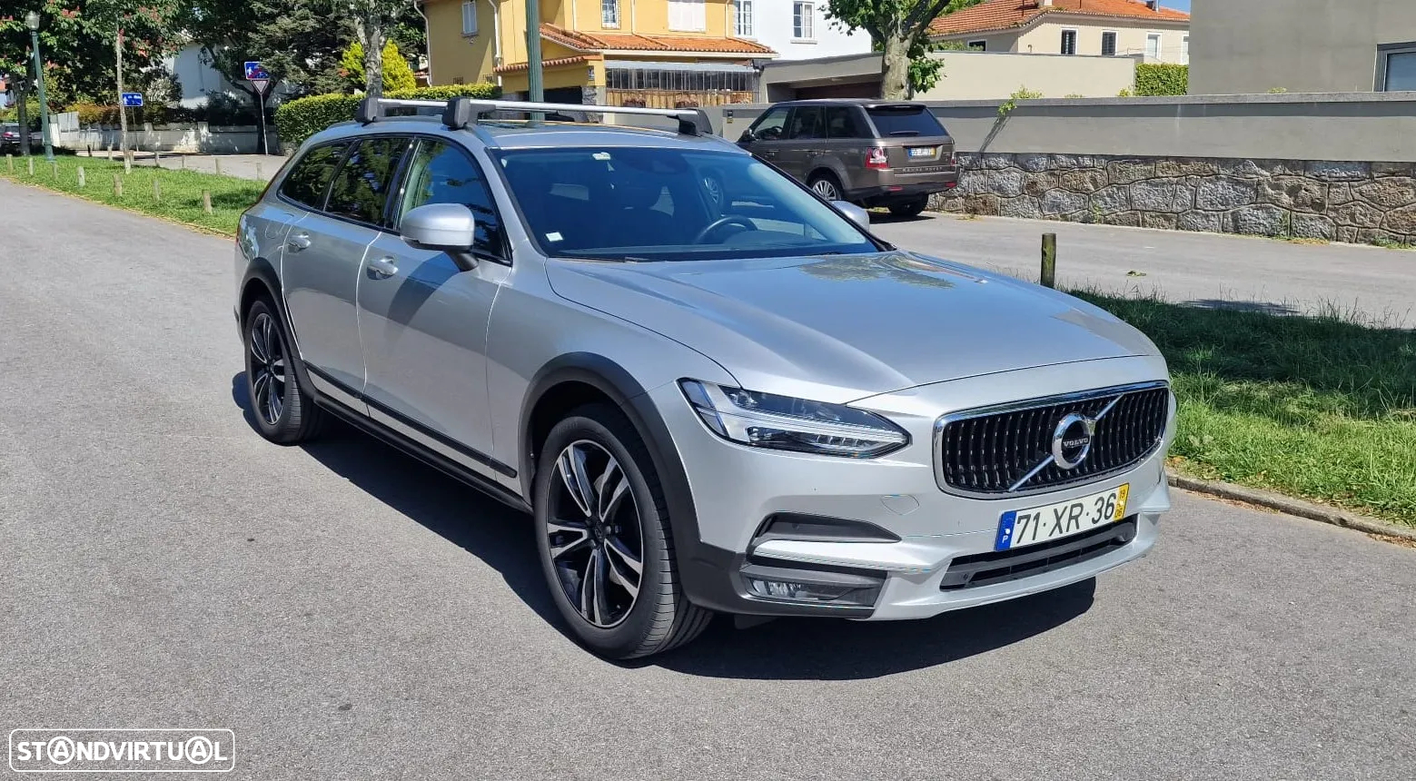 Volvo V90 Cross Country 2.0 D4 Pro AWD Geartronic - 3