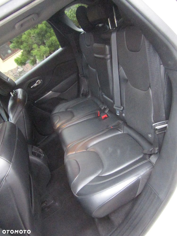 Jeep Cherokee 2.2 MJ II Automatik Limited - 13