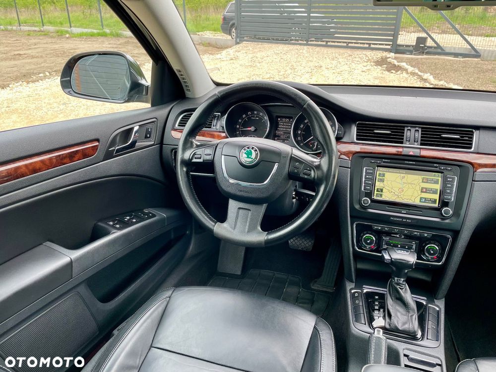 Skoda Superb 2.0 TDI DSG L&K - 26