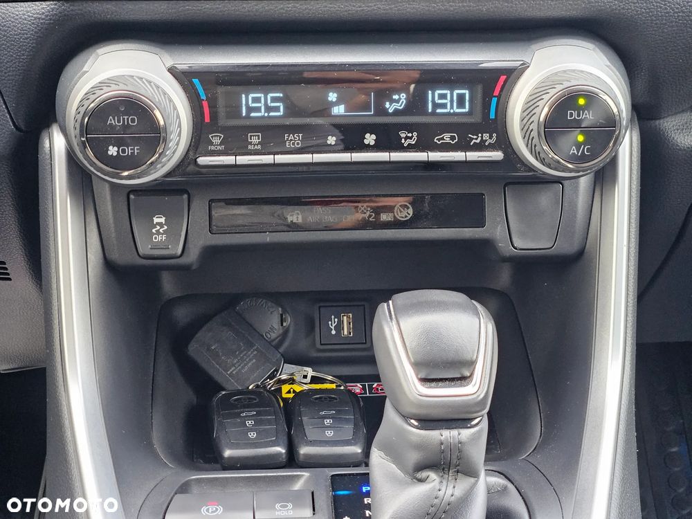 Toyota RAV4 2.5 Hybrid Selection 4x4 - 33