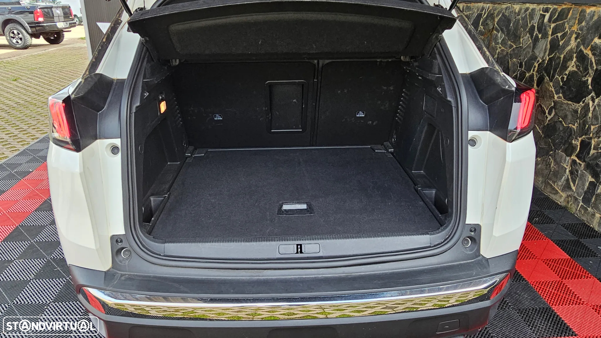 Peugeot 3008 1.2 Hybrid Allure Pack e-DCS6 - 33