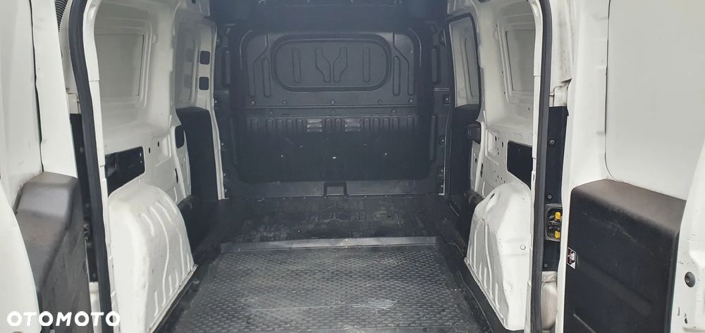 Fiat Doblo - 12