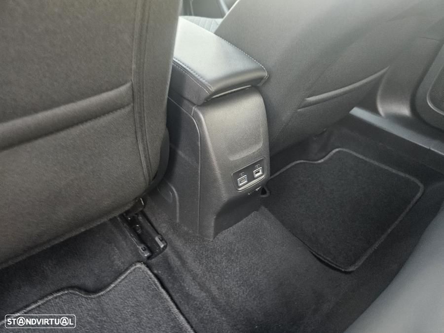 Peugeot 2008 1.2 Hybrid Allure e-DCS6 - 18