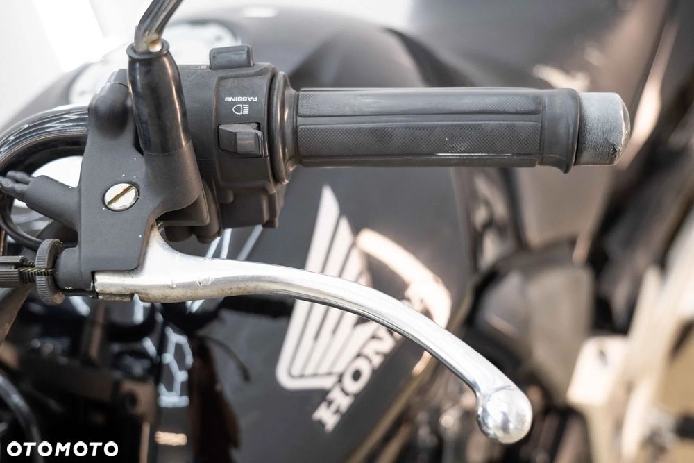 Honda CBF - 28