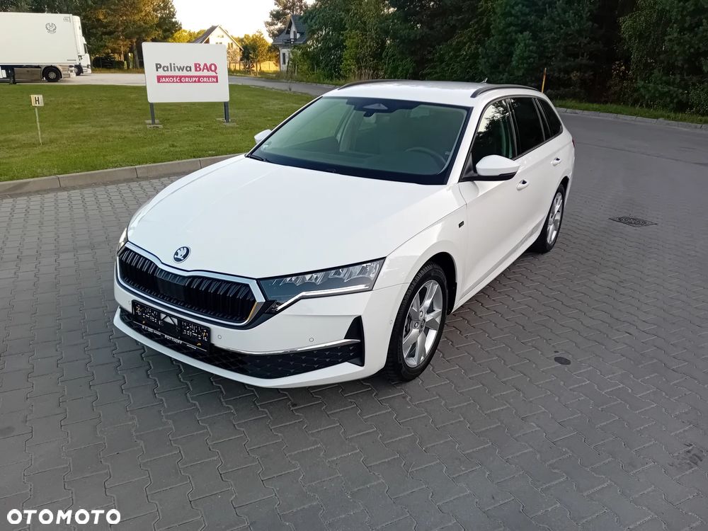 Skoda Octavia 2.0 TDI 4x4 Scout DSG - 3