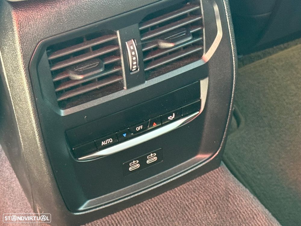 BMW 330 e Aut. M Sport - 31